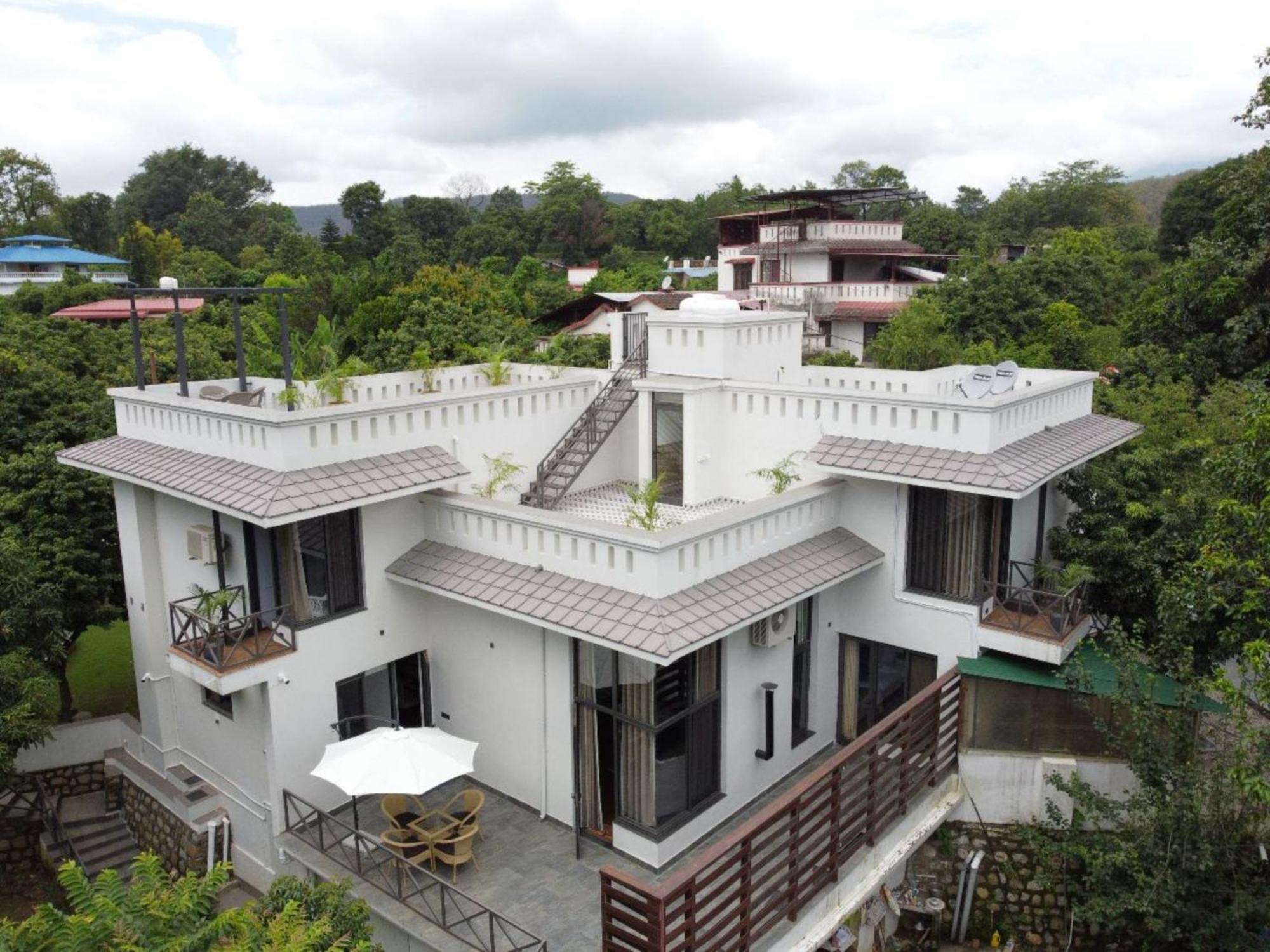 Villa Sierra Sky - Exquisite Elegant 4 Bedroom Villa Dehradun Exterior foto